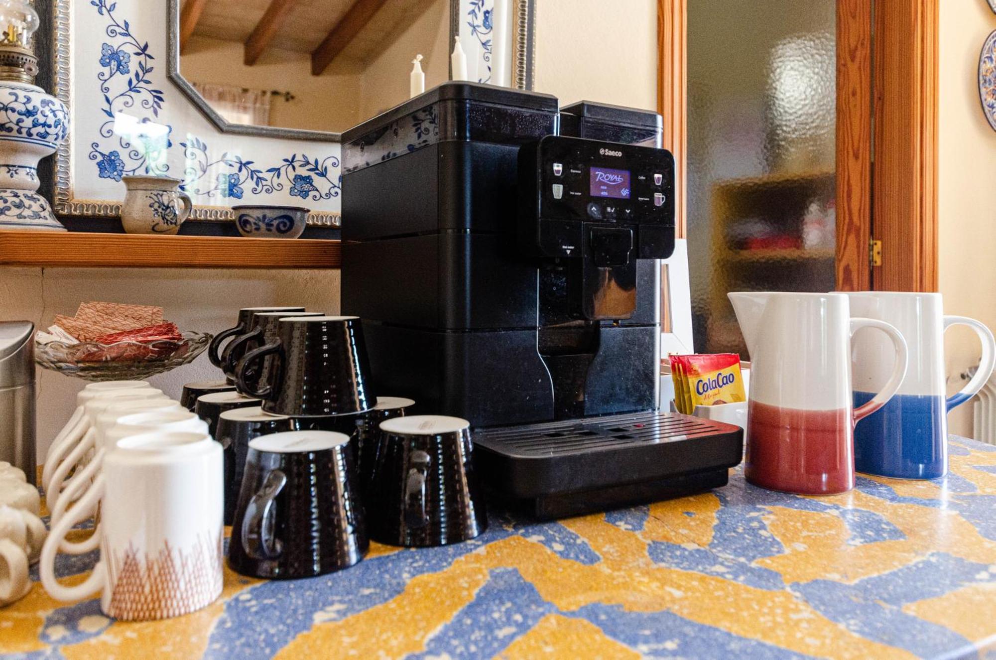 Finca Es Rafal, Agroturisme モントゥィリィ エクステリア 写真