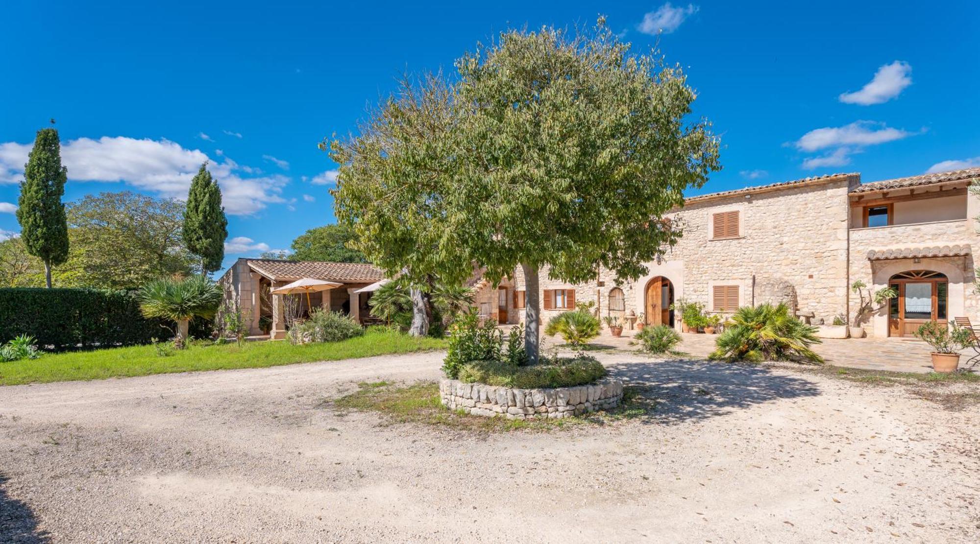 Finca Es Rafal, Agroturisme モントゥィリィ エクステリア 写真