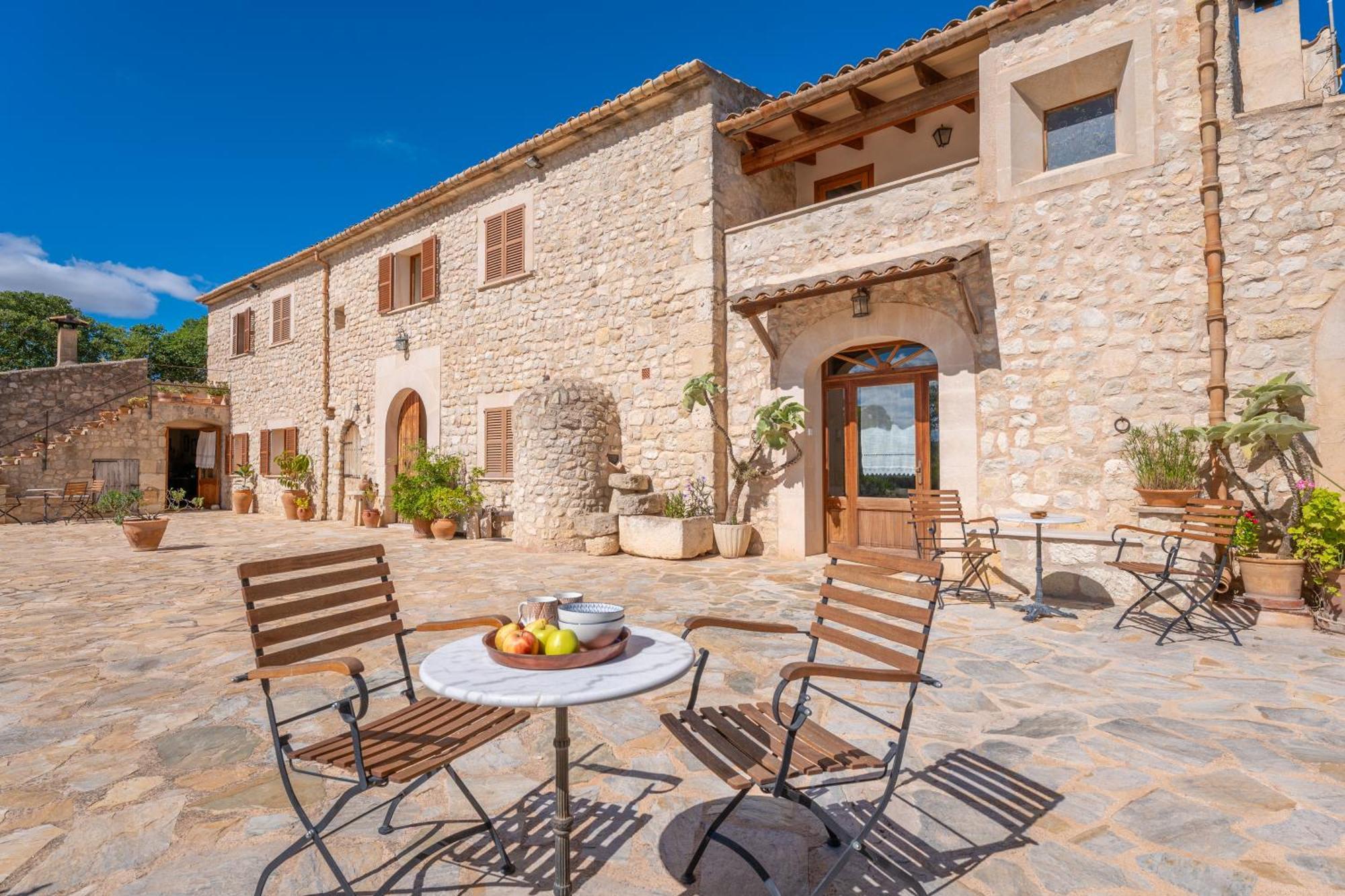 Finca Es Rafal, Agroturisme モントゥィリィ エクステリア 写真